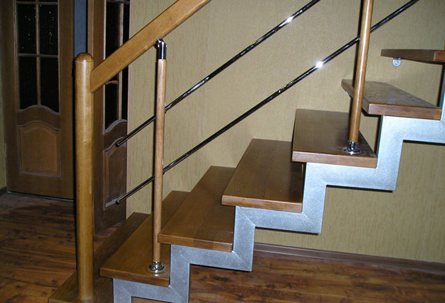 Сечение трубы для металлической лестницы