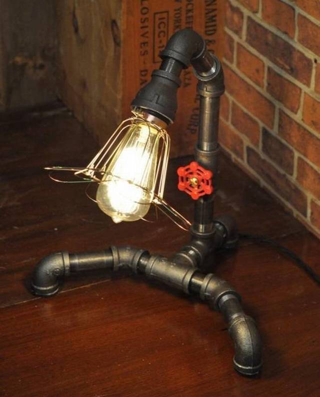 Лампа из фитингов своими руками